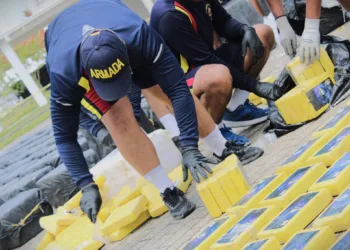 Hondureño arrestado durante decomiso de 3.3 toneladas de cocaína en Colombia