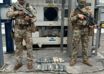 Autoridades panameñas reportan hallazgo de 17 paquetes con “presunta droga” en puerto del Pacífico