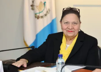 Presidente de Guatemala anuncia más acciones legales contra la fiscal general