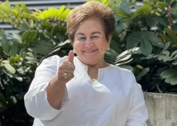 Milagro Navas, la eterna alcaldesa salvadoreña gana por 13a. ocasión consecutiva