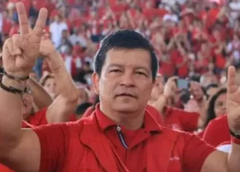 Excandidato de antigua guerrilla salvadoreña quiere dirigir su partido pese a malos resultados electorales