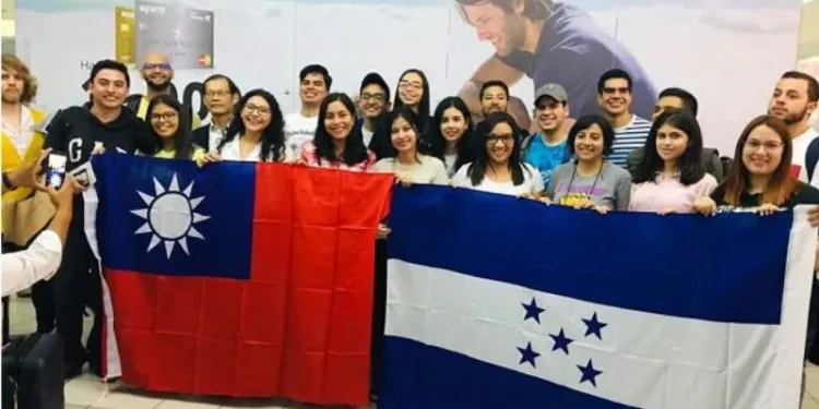 Becarios hondureños en Taiwán siguen denunciando abandono del gobierno