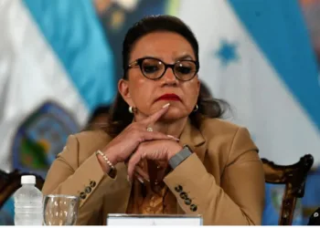 Diez países de Celac le corrigen la plana a Xiomara Castro por felicitar a Putin en su nombre