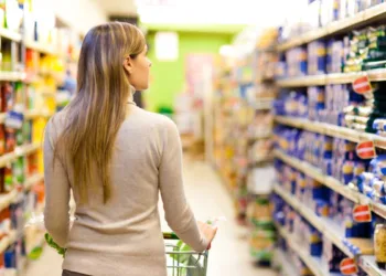 Los hábitos de consumo de los centroamericanos se rigen por precios más que por salud, según estudio