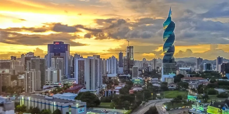 Empresarios urgen al gobierno de Panamá recuperar el grado de inversión