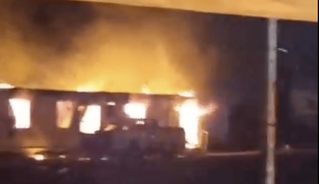 Migrantes incendian albergue en Selva del Darién, autoridades panameñas arrestan a 44