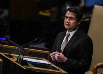 Expresidente de Honduras pide que repitan su juicio en Estados Unidos