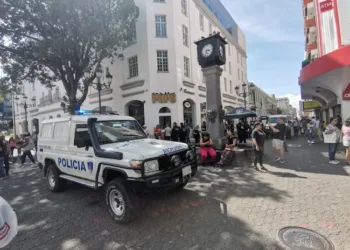 Ministro de Seguridad de Costa Rica reconoce déficit de policías en el país