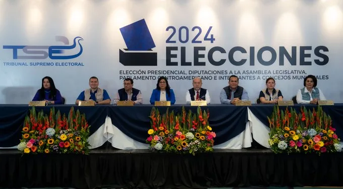 Oficialmente inician las elecciones municipales y al Parlacen en El Salvador