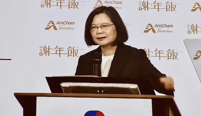 Presidenta de Taiwán asegura que su país está más fuerte que nunca