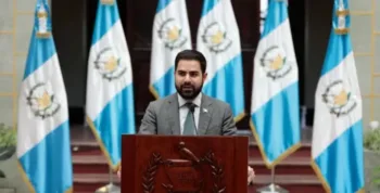 Comisionado anticorrupción de Guatemala dice que gobierno de Giammattei habría desfalcado hasta $3 mil millones
