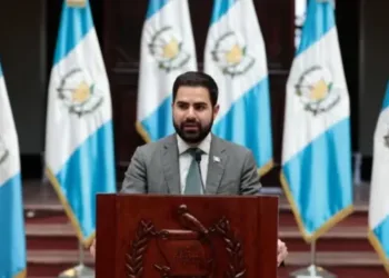 Comisionado anticorrupción de Guatemala dice que gobierno de Giammattei habría desfalcado hasta $3 mil millones
