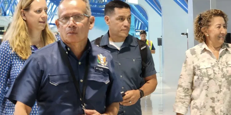 Astronauta estadounidense Frank Rubio llega a El Salvador