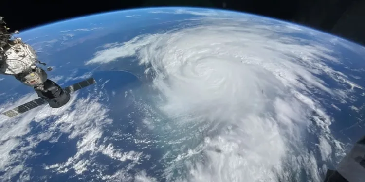 Prevén una temporada de huracanes “extremadamente activa” en el Atlántico