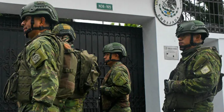 Costa Rica, Guatemala y Panamá rechazan asalto a embajada mexicana en Quito