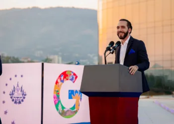 Google inaugura sus oficinas en El Salvador entre aplausos oficialistas