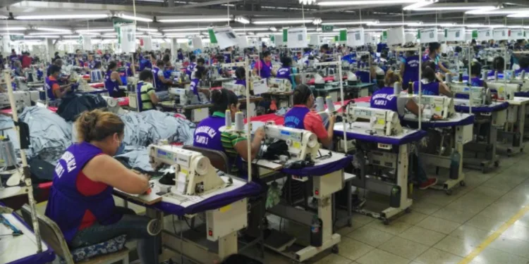 Las maquilas se van de Centroamérica a Asia por la mano de obra barata, asegura sindicato