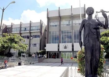 Magistrados de la Corte Suprema hondureña vuelven a sesionar después de 46 días