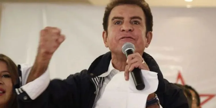 Nasralla ataca al presidente del Congreso hondureño por no permitir votación de su renuncia