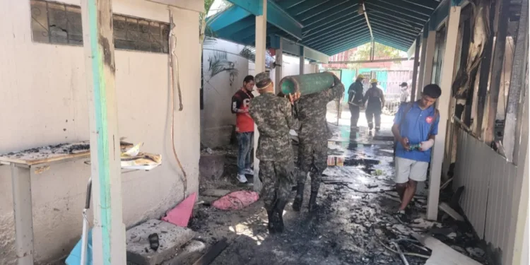 CAF dona $250,000 para atender a afectados por incendio del hospital en Roatán