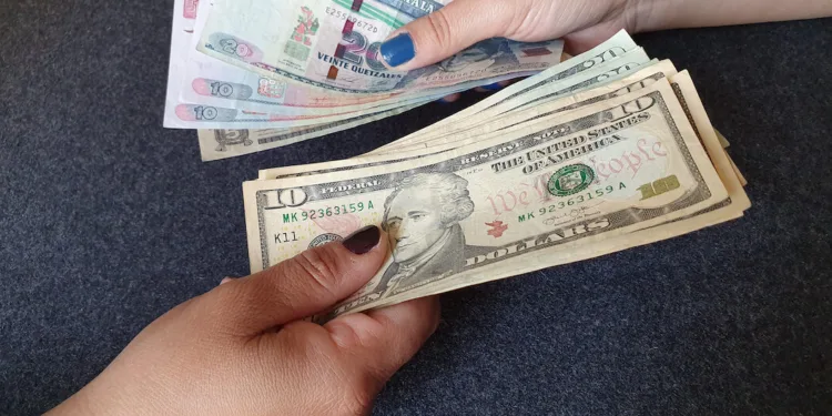 Banguat prevé que las remesas superen los $21,600 millones en Guatemala en 2024