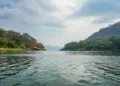 El Salvador declara en emergencia ambiental el Lago de Coatepeque