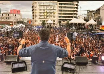 Candidato presidencial Lombana llama a los panameños a ahogar con votos a sus rivales