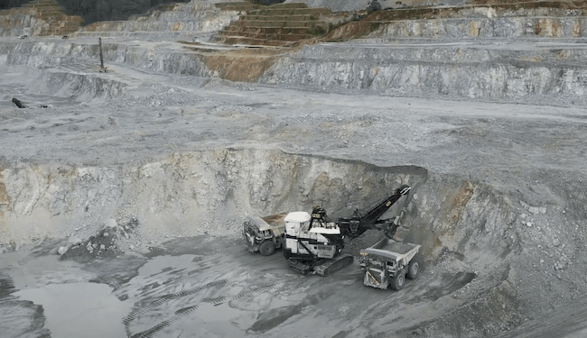 Gobierno de Panamá sin definir futuro del cobre sobrante de mina cerrada