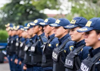 Costa Rica aprueba aumento salarial a la fuerza pública