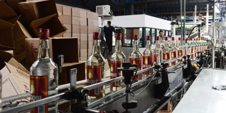 Negocio de bebidas alcohólicas seguirá como monopolio estatal en Costa Rica