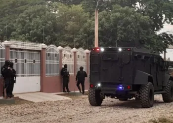 Allanan en Honduras propiedades de una red de narcos que mueve cocaína desde Colombia