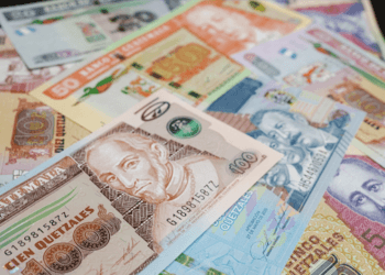 Guatemala planea retirar de circulación billetes deteriorados con valor de más de $1,000 millones