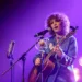 La guatemalteca ganadora del Grammy Gaby Moreno se roba el corazón de sus compatriotas