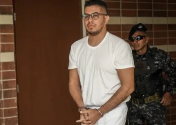 Condenan a 5 años de cárcel a exdiputado oficialista por falsificación de documentos