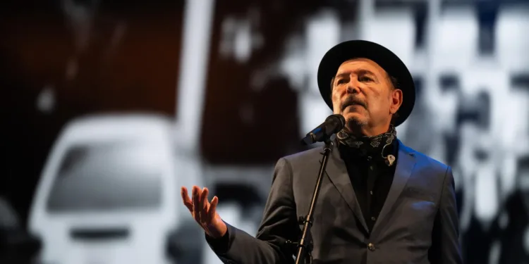 Rubén Blades dice que Corte Suprema panameña se equivoca al avalar a Mulino