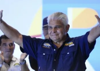 Mulino y el secretario de Estado de EEUU hablan de migración segura y del Canal