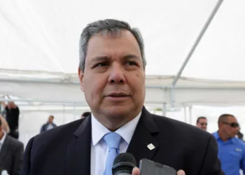 El hondureño Dante Mossi demandará al BCIE por $2.5 millones por daños y perjuicios