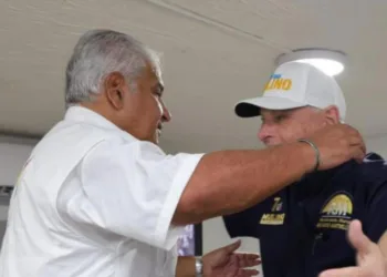 Martinelli dice que lo primero es “acabar con la persecución judicial” en Panamá