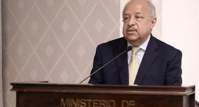 Diputados buscan interpelar al canciller