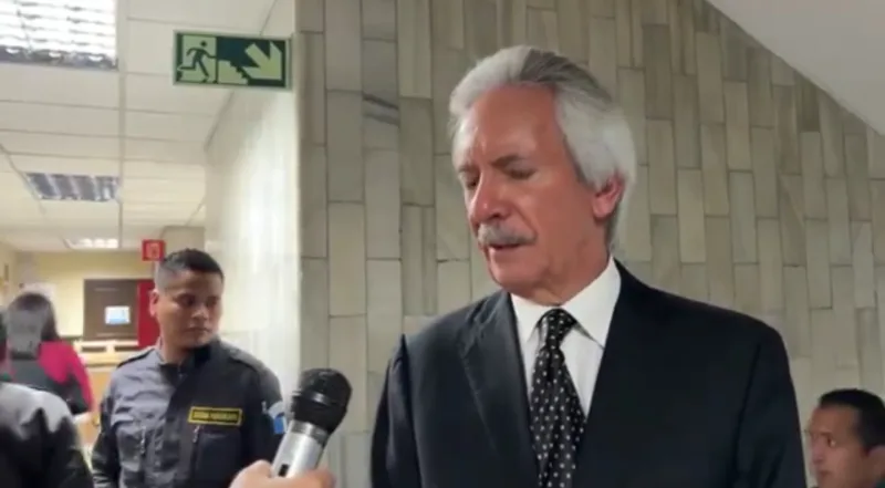Rubén Zamora