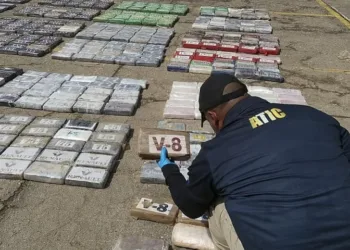 Roban 144 kilos de cocaína decomisada de cuartel militar hondureño y la sustituyen por harina
