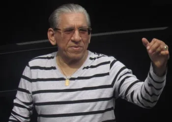 Policía allana vivienda del general retirado Humberto Ortega tras criticar la dictadura de Nicaragua