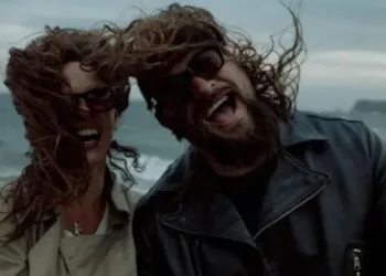 Hija del guatemalteco Ricardo Arjona, Adri, es la pareja del actor Jason Momoa