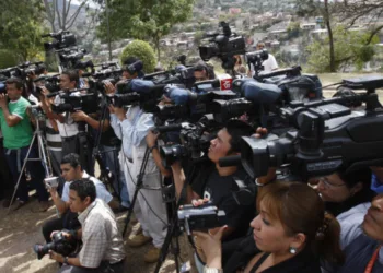 Felicitan a periodistas hondureños en su día en uno de los países más complicados para hacer periodismo