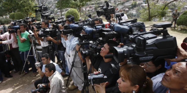 Felicitan a periodistas hondureños en su día en uno de los países más complicados para hacer periodismo