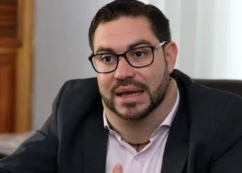 El diputado oficialista hondureño Jorge Cálix está “en desgracia” en su partido, pero dice que “nada teme”