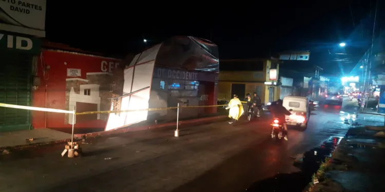 Lluvias en Guatemala dejan 2 fallecidos y cientos de viviendas dañadas