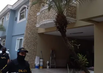 Ministerio Público de Honduras allana 12 propiedades de familia acusada de lavado