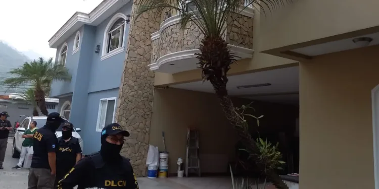 Ministerio Público de Honduras allana 12 propiedades de familia acusada de lavado