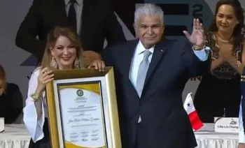 Mulino es proclamado presidente de Panamá y coquetea con diputados electos independientes